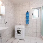 In With Terrace, Air Conditioning, Wifi, Washing Machine *