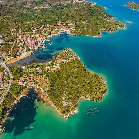 In With Terrace, Air Conditioning, Wifi, Washing Machine *